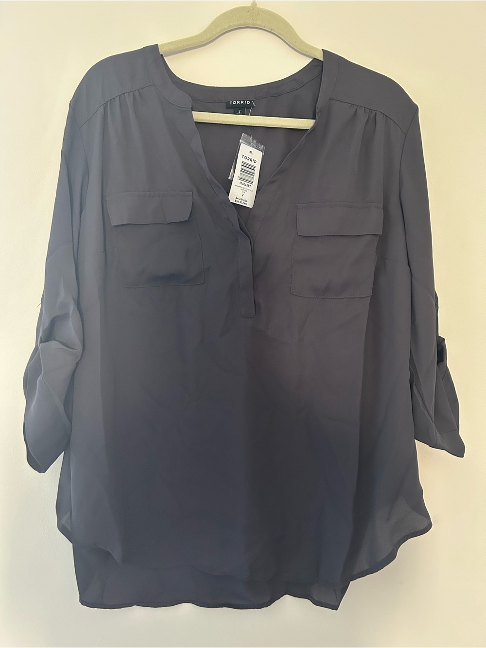Torrid Size 2X Women's Grey Split-Neck Blouse